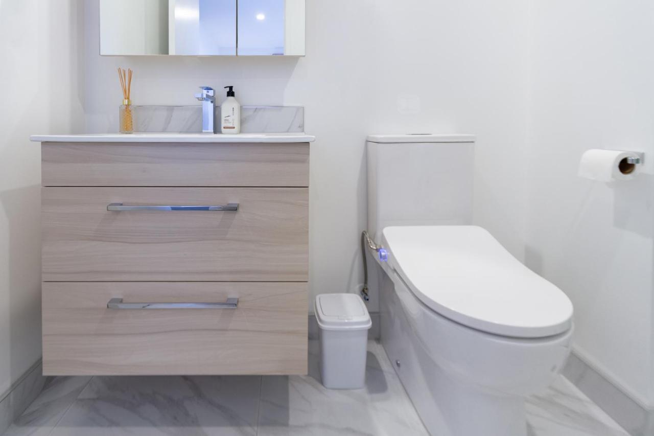 The City'S Best Kept Secret 2 Bed 2 Bath Крайстчърч Екстериор снимка