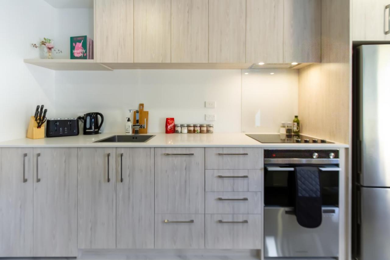 The City'S Best Kept Secret 2 Bed 2 Bath Крайстчърч Екстериор снимка